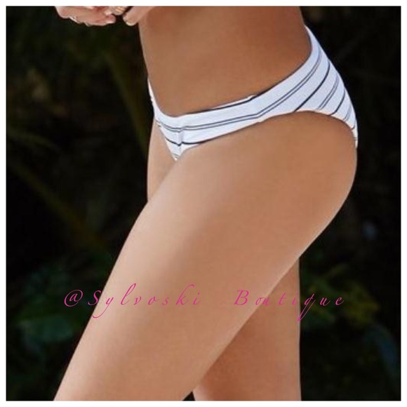 🔥 LA Hearts Performs Striped Seamless NWT - Picture 2 of 4